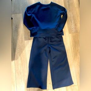 Cute & comfy boutique outfit! Womens sz medium navy set!